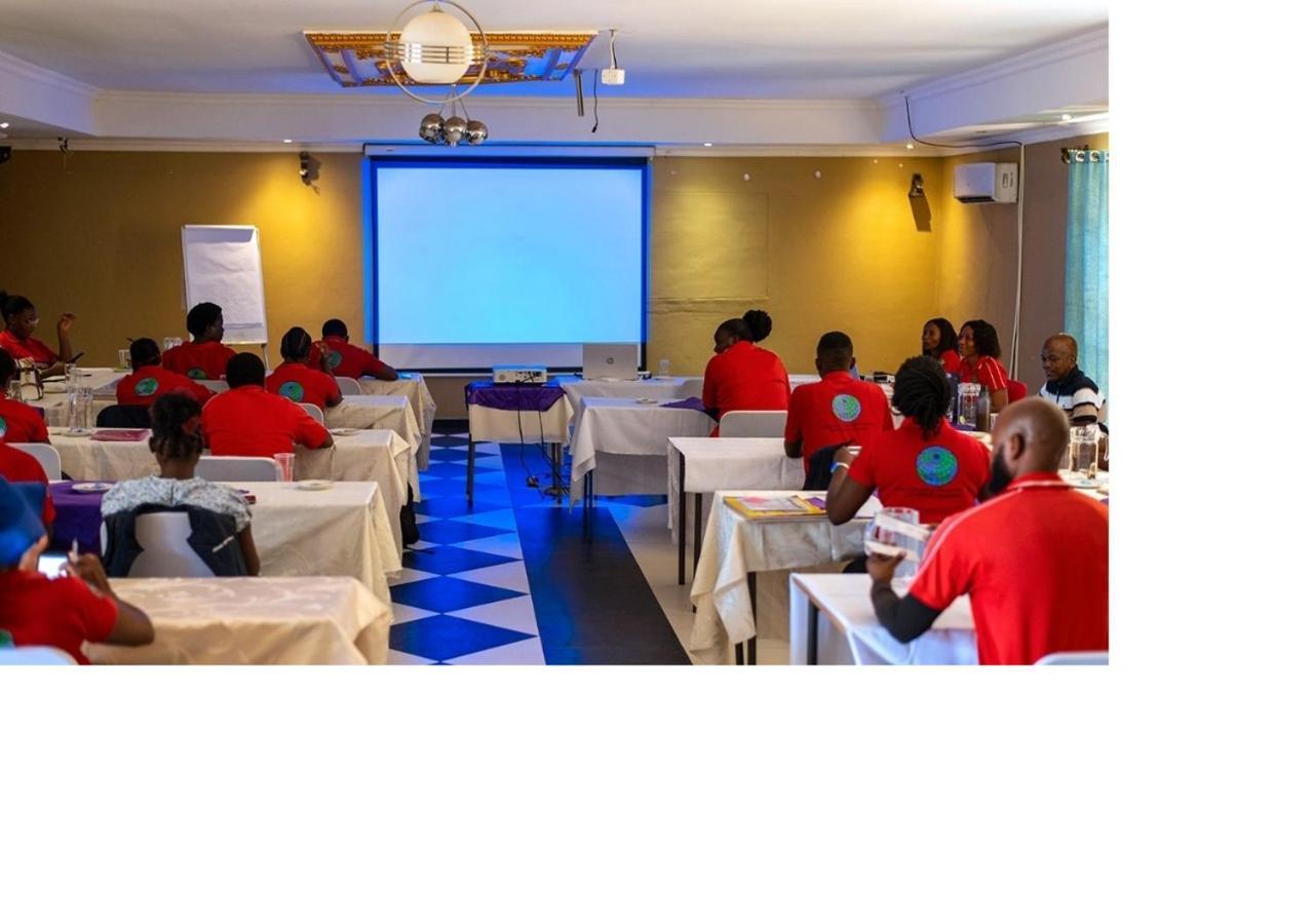 Msc Hotel Otjiwarongo Monitronics Экстерьер фото